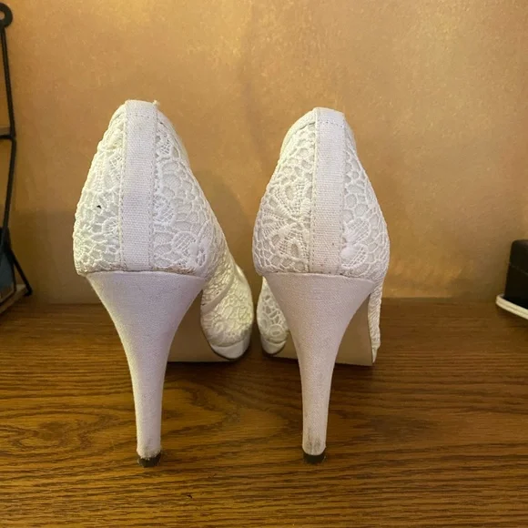 High Heels Size 9 - Call It Spring - Picture 4 of 5